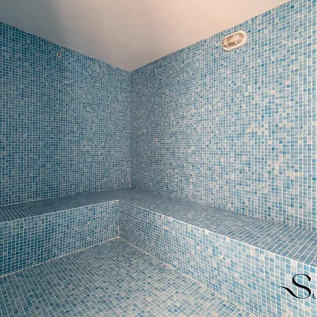 Apartment Luxury 2 Bedroom Apartment, Pools, Sauna, Gym & *