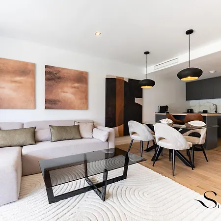 Luxury 2 Bedroom Apartment, Pools, Sauna, Gym & MIJAS COSTA